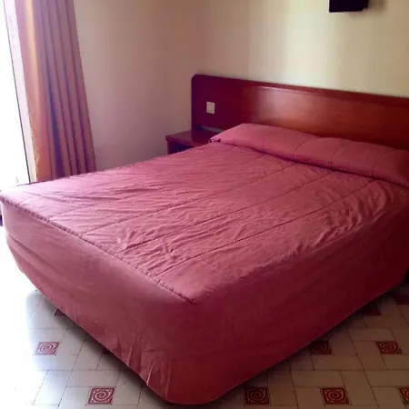Madison Bahia فندق 2*